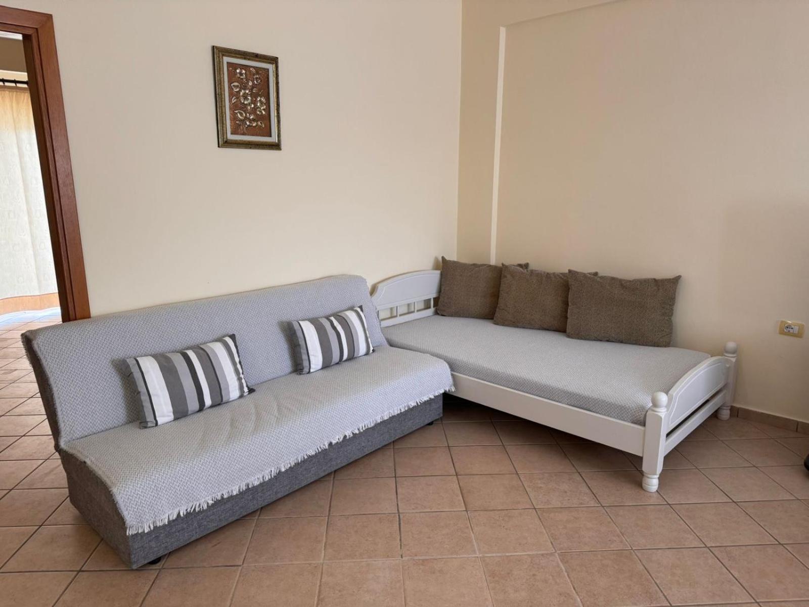 Apartament Dine *